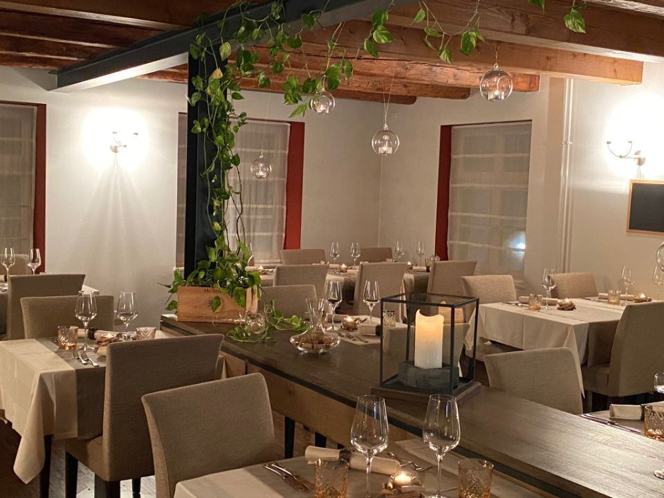 Speisesaal, Restaurant Pizzeria Sonne