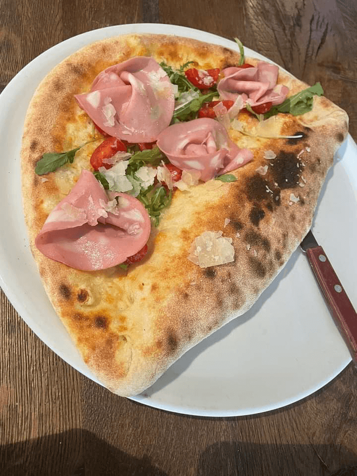Pizza, Restaurant Pizzeria Sonne