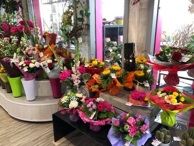 Étal de compositions florales