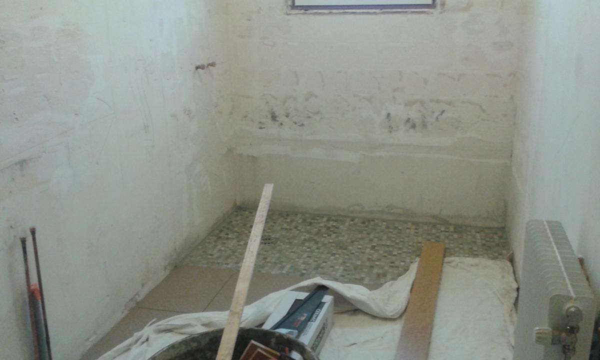 Début des travaux d'aménagement de salle de bains