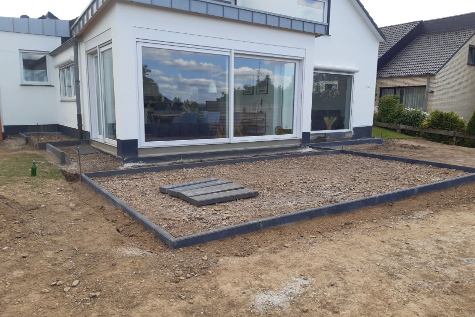 Grundstein einer Terrasse