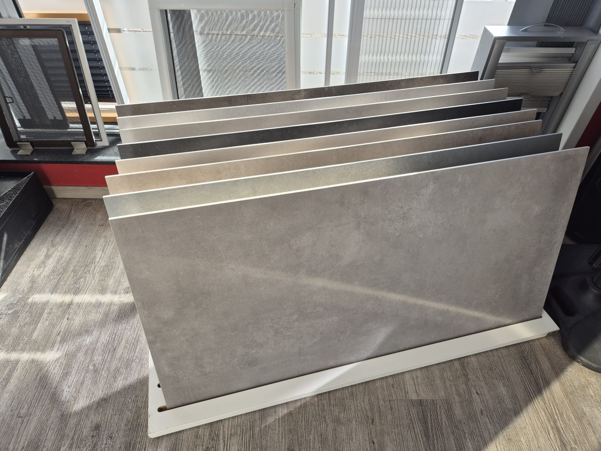 Fries I&H Service Rückbau – Sanierungen – Bauelemente Ausstellungsraum