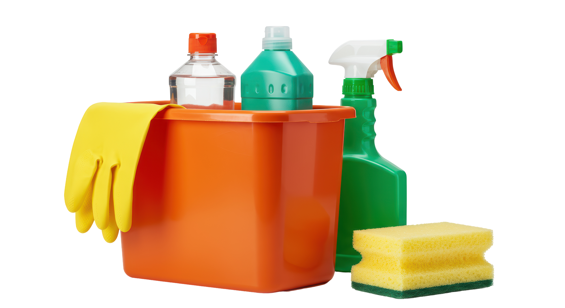 Fournitures de nettoyage dans un seau orange : gants, vaporisateur, éponge et bouteilles.