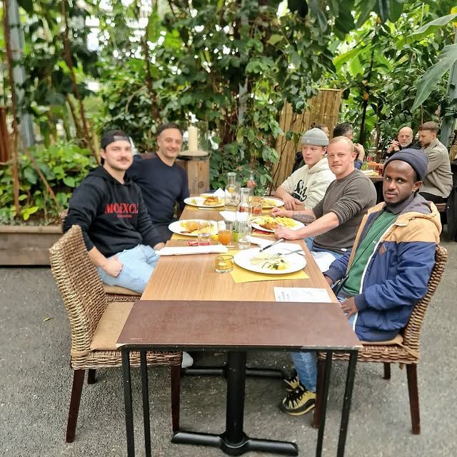 Teambild von Teamessen, Instagram