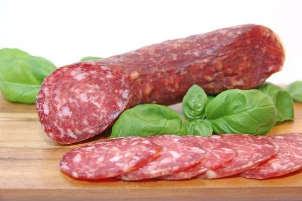 Fleischerei Frank Ribbe Salami am Stück