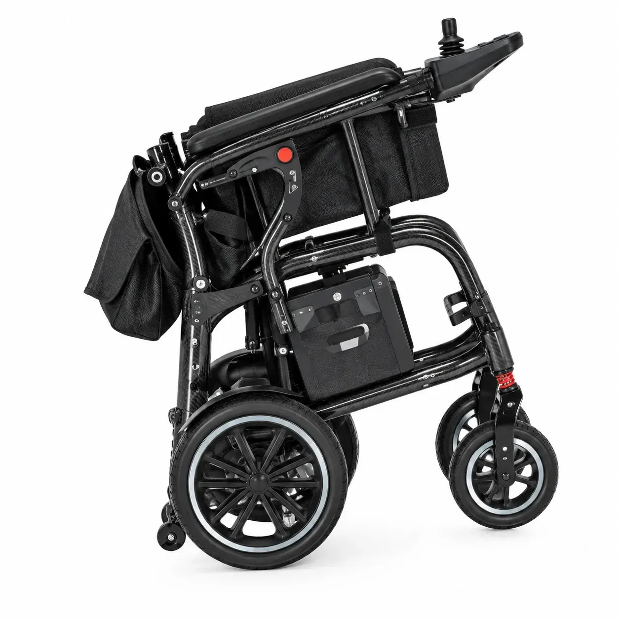 Silla de ruedas plegable negra con ruedas traseras grandes y capota, vista de perfil sobre un fondo blanco