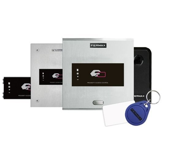 Un llavero con la palabra fermax.