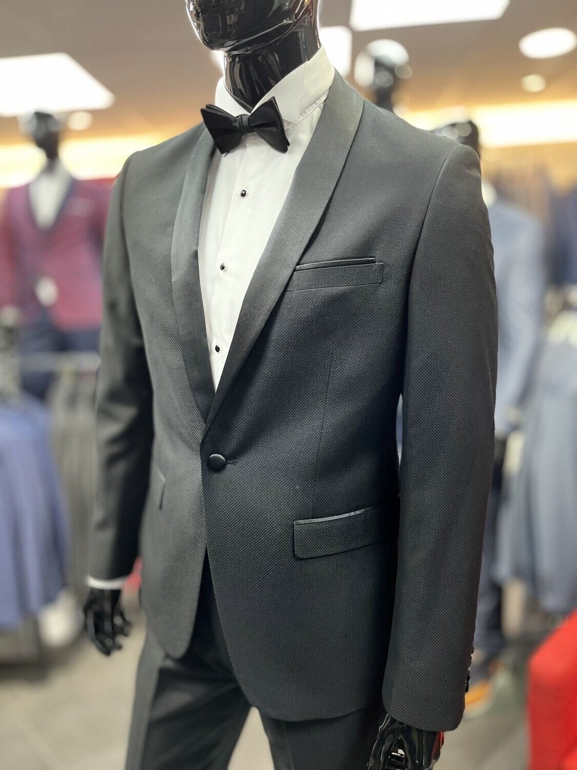 Smoking avec nœud papillon noir