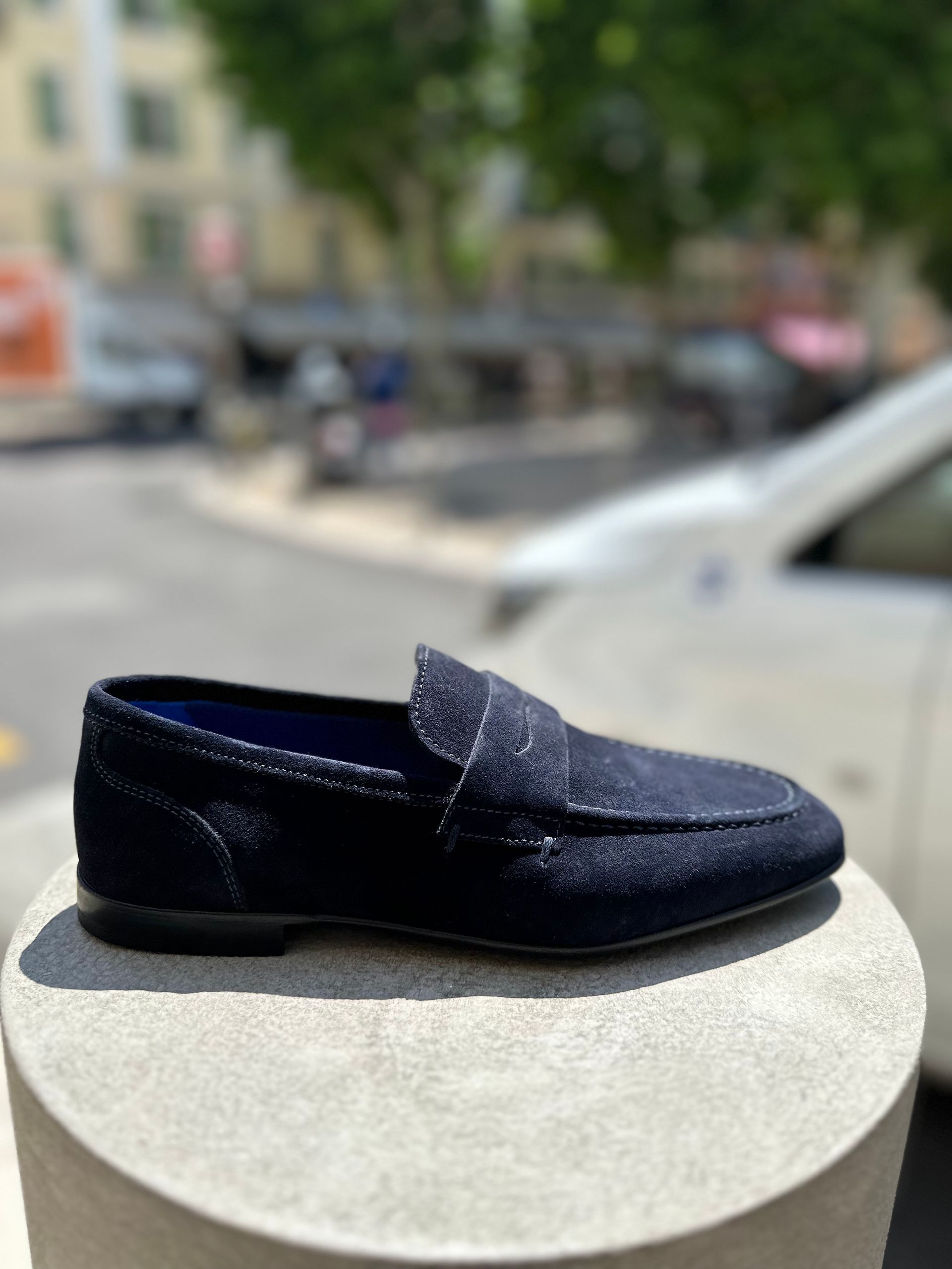 Mocassin cuir retourné bleu marine Azzaro à Nice