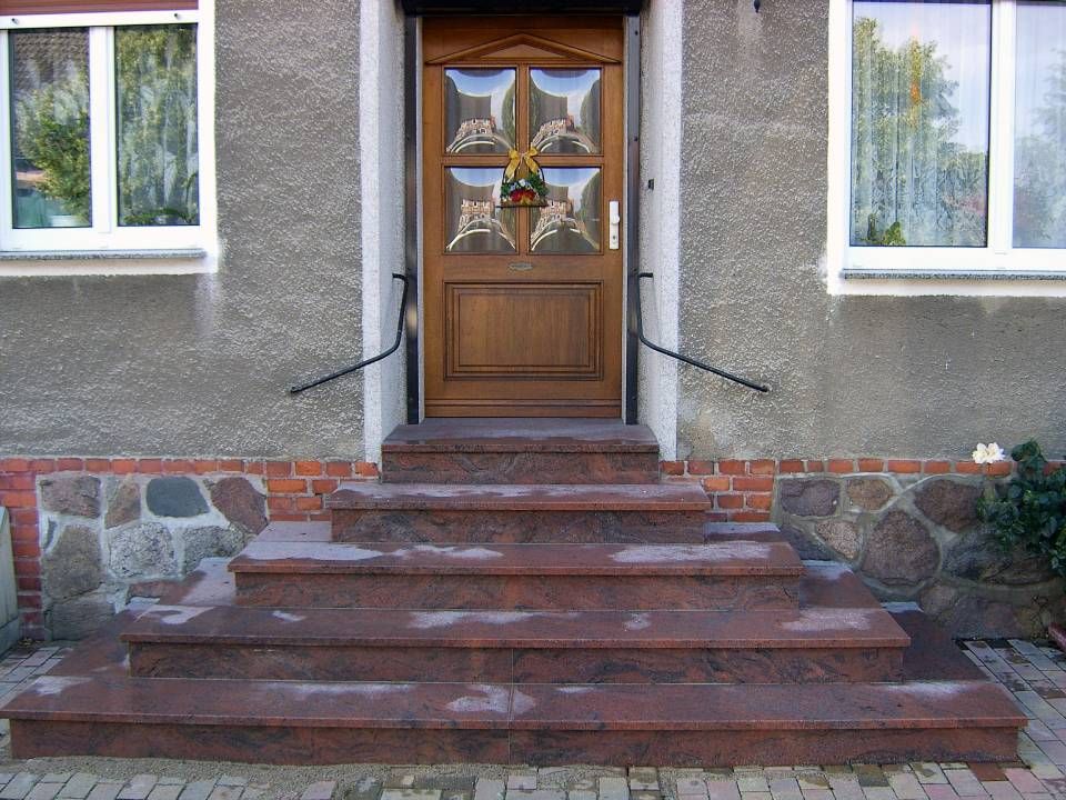 Steineingangstreppen