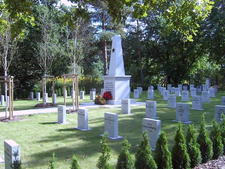 Grabsteine auf einem Friedhof