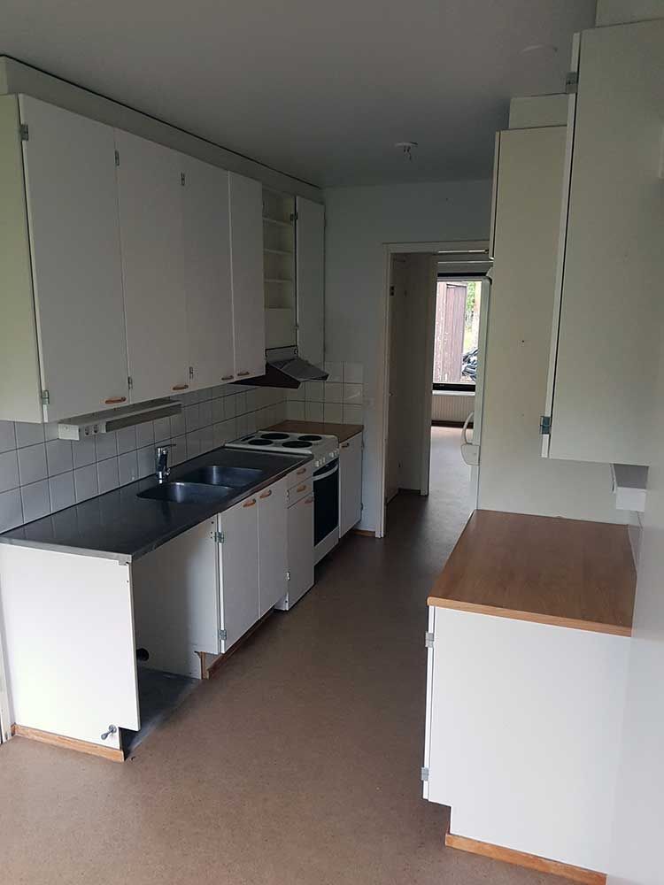 Remontoimista odottava keittiö