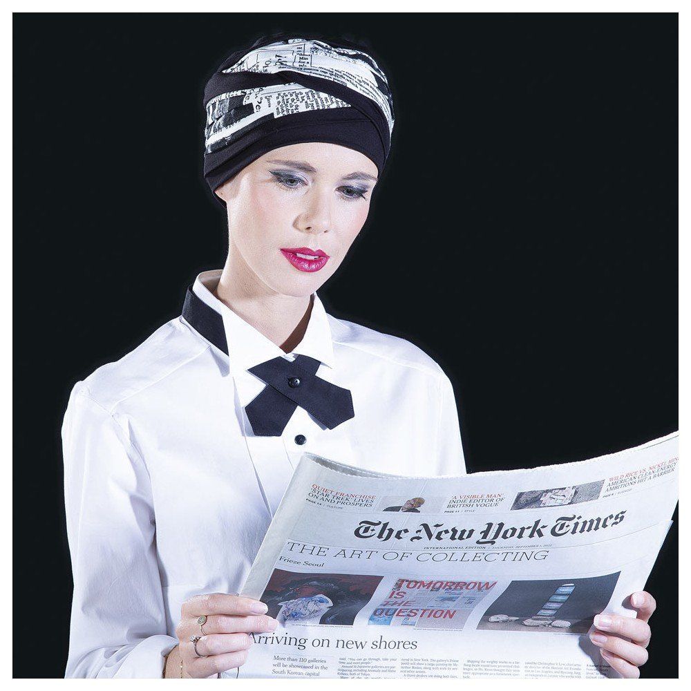 Mannequin avec un turban blanc et noir