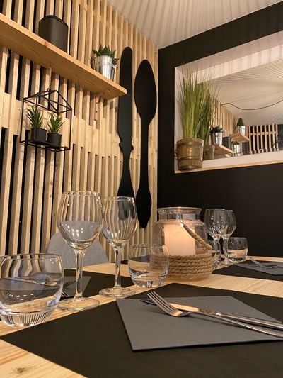 table dans le restaurant