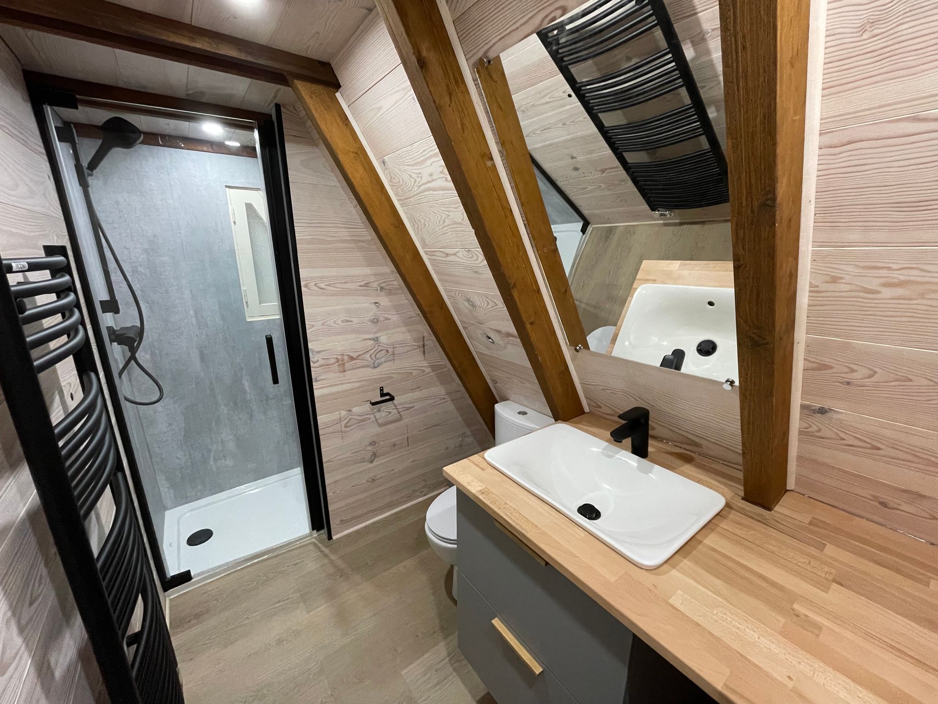 Salle de bains neuve et rénovée entièrement