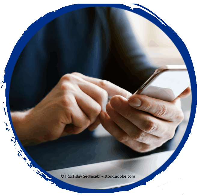 Bild Frau am Smartphone