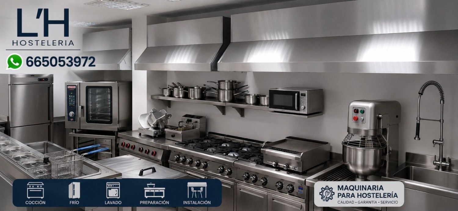 Cocina comercial con electrodomésticos, hornos y encimeras de acero inoxidable, con la marca LH