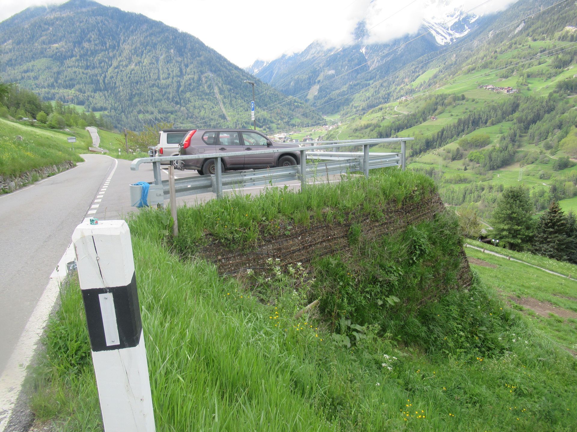 Parking sur talus armés