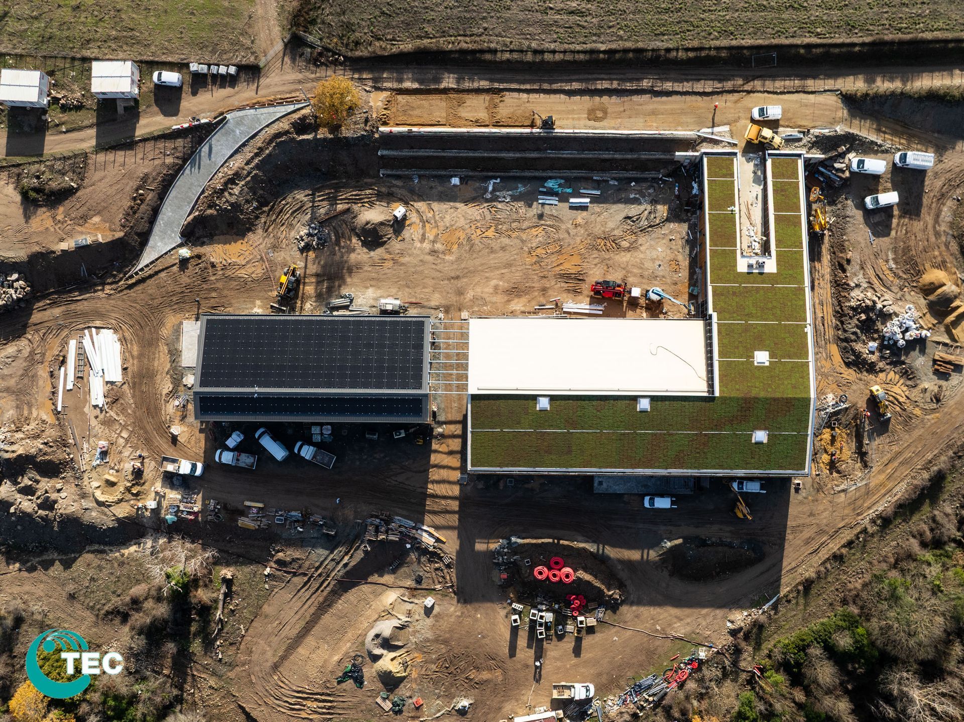 Drone de la construction d'un batiment agricole