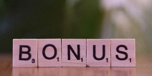 Fichas de Scrabble que forman la palabra