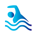Una persona está nadando en el agua.