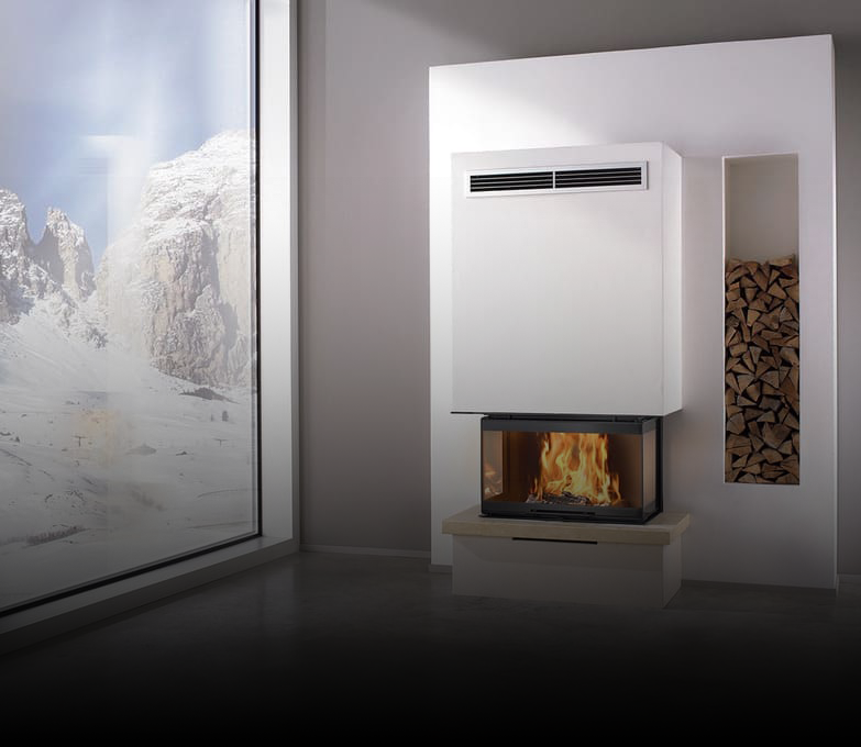 Une cheminée blanche de modèle BAYARD80