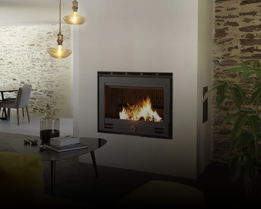 Une cheminée encastrée