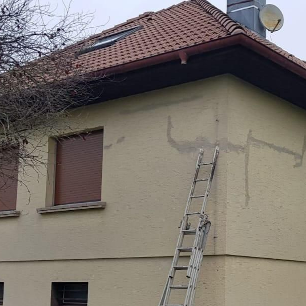 Façade avant ravalement.