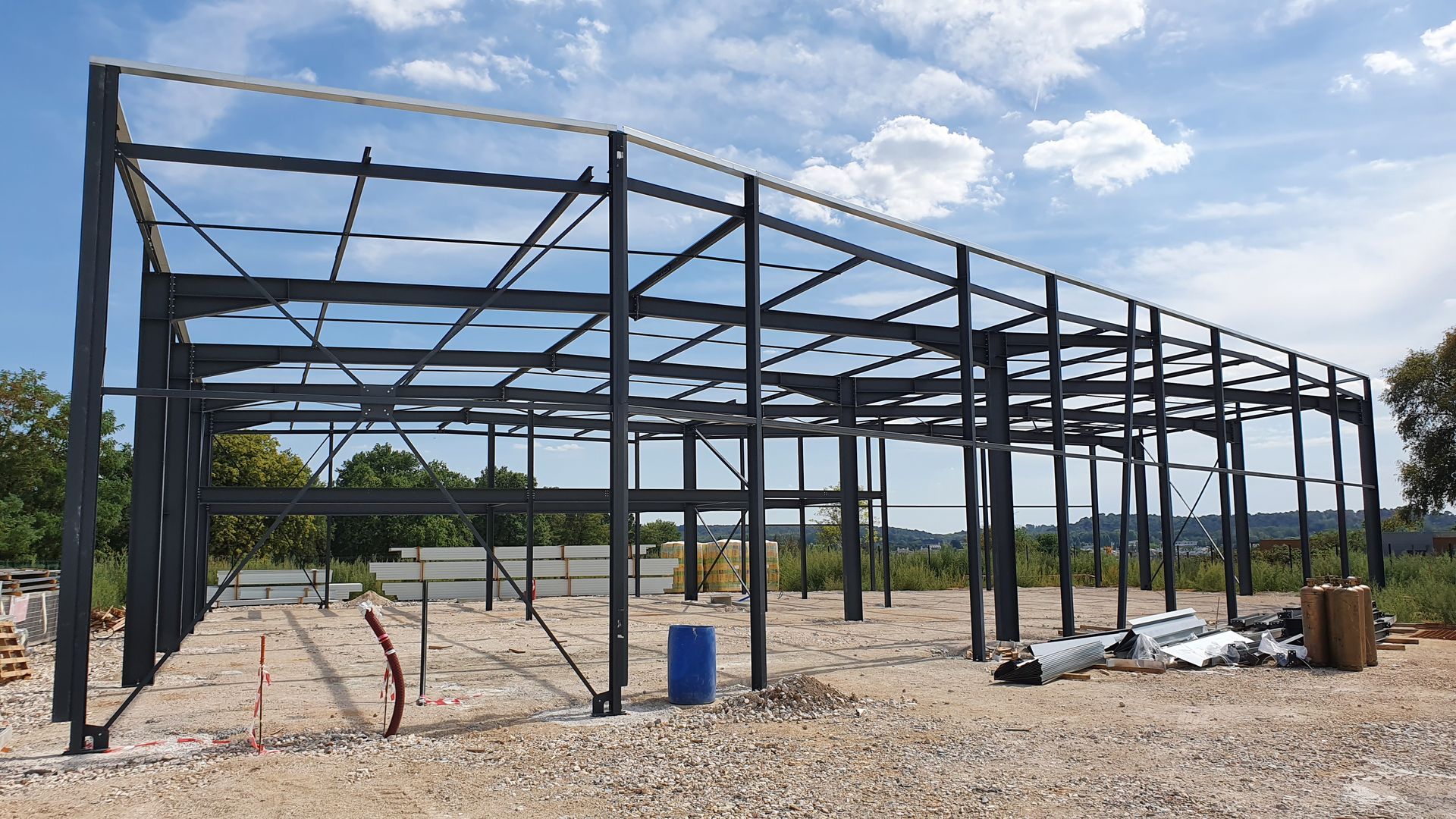 Construction métallique pour YAHAMA NEMOURS