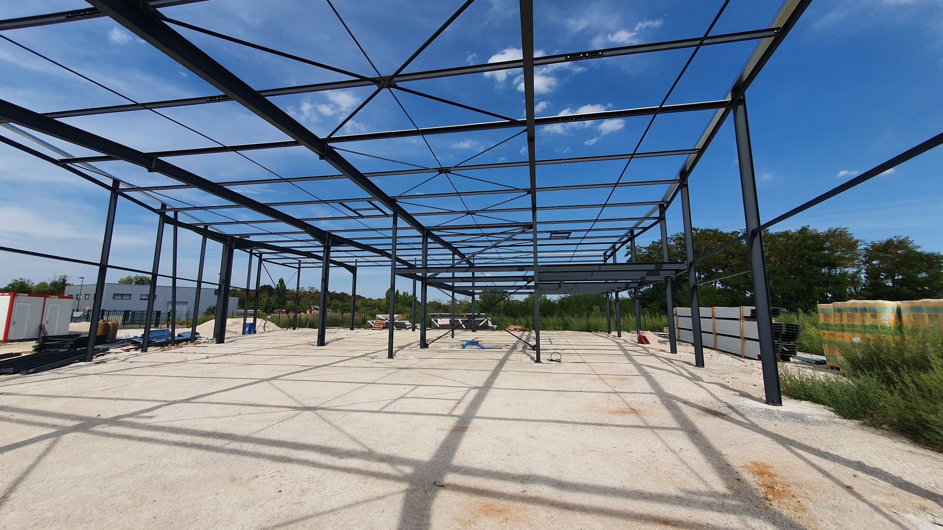 Construction métallique pour YAHAMA NEMOURS - 2