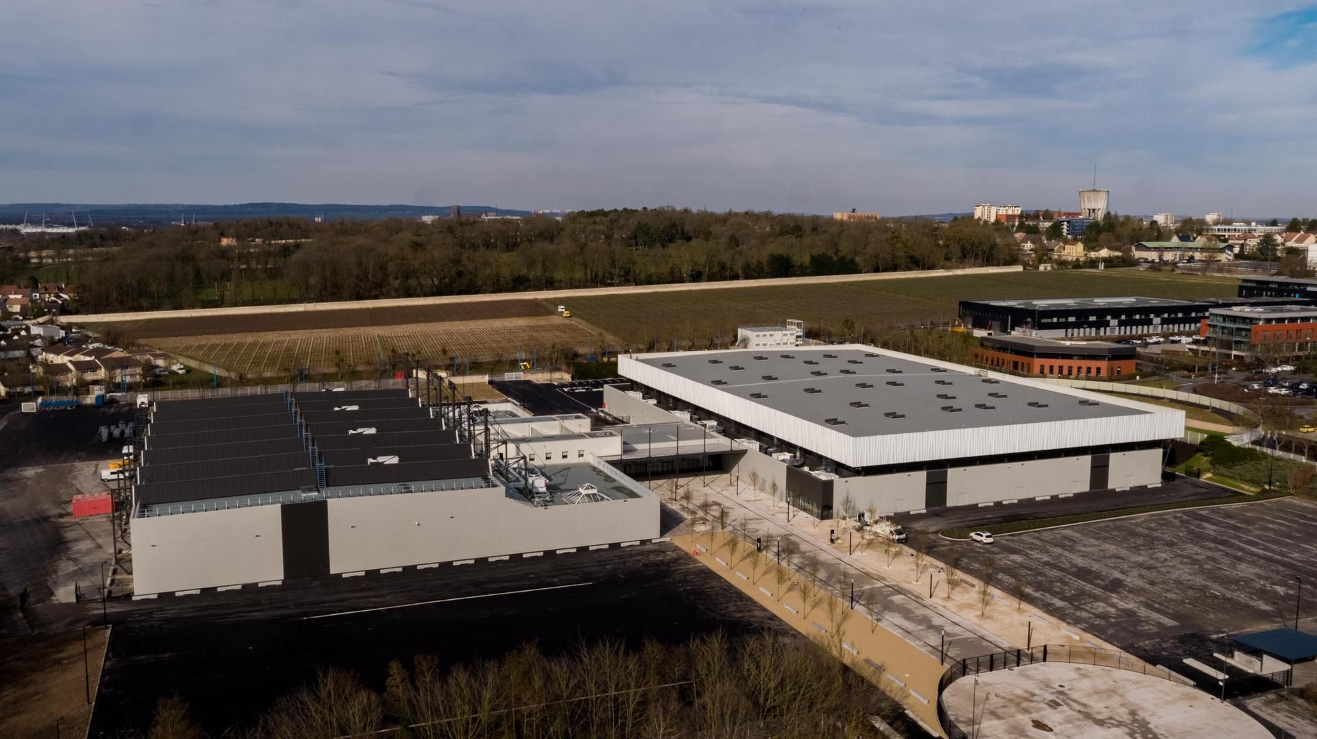 Vue aérienne d'un bâtiment industriel