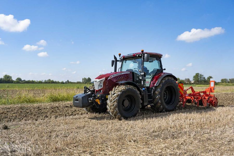 Christian Ogay tracteurs machines agricoles