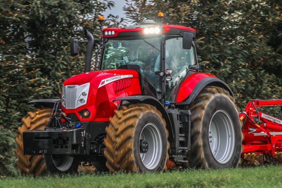 Christian Ogay tracteurs machines agricoles