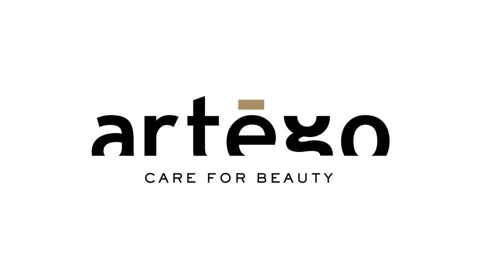 Artego-Logo in Schwarz mit goldenen Akzenten und dem Slogan „Care for Beauty“ auf weissem Hintergrund