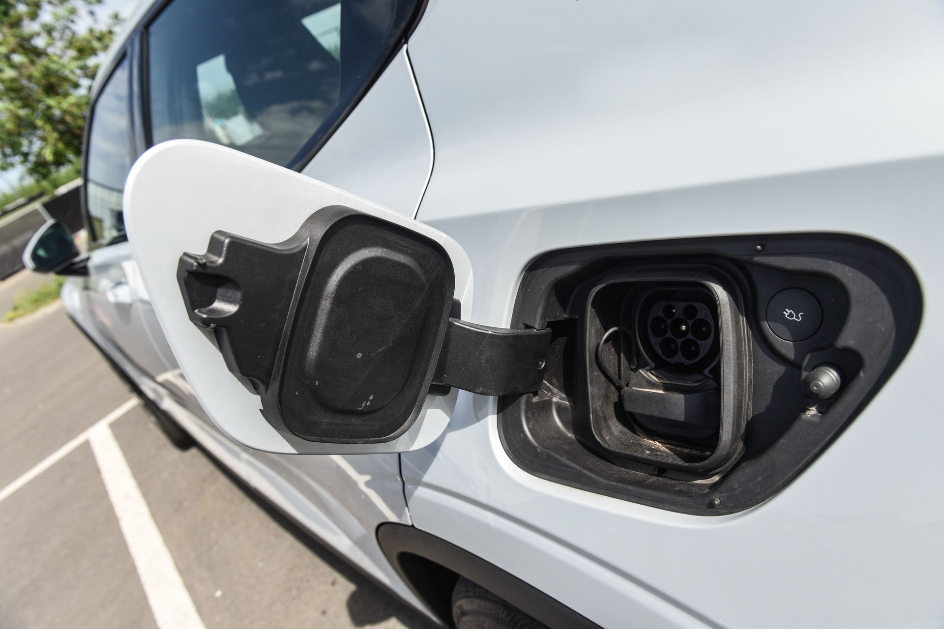 Prise d'une voiture électrique