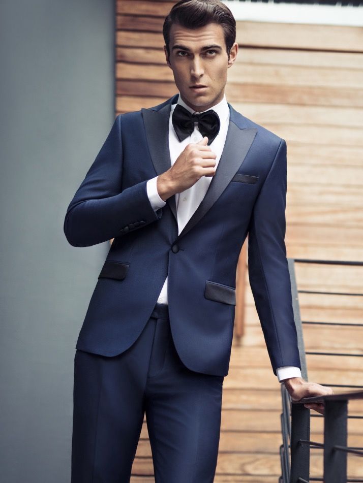 Costume et nœud papillon