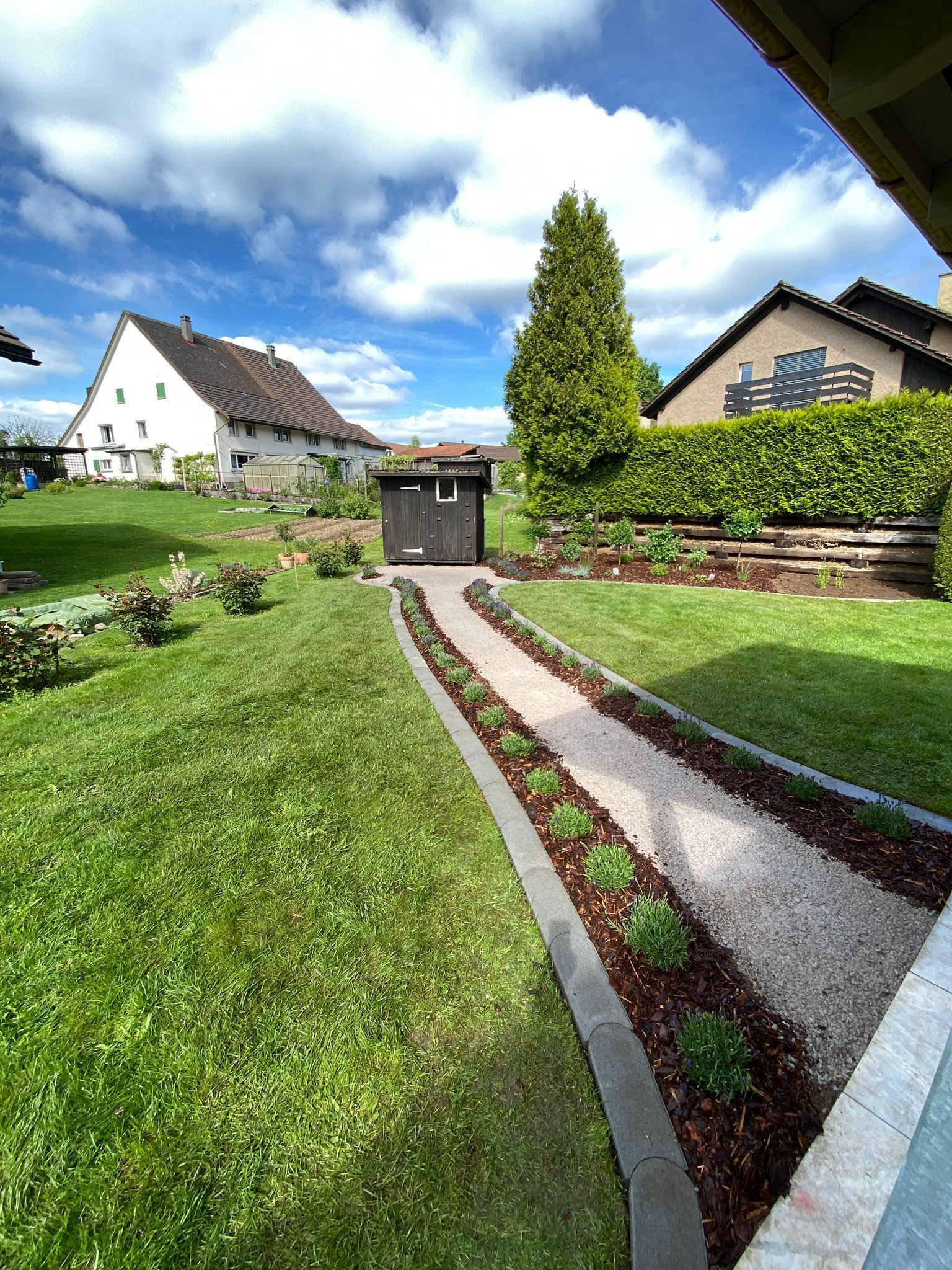 PLÄTZE, WEGE & SITZPLÄTZE | Dübendorf