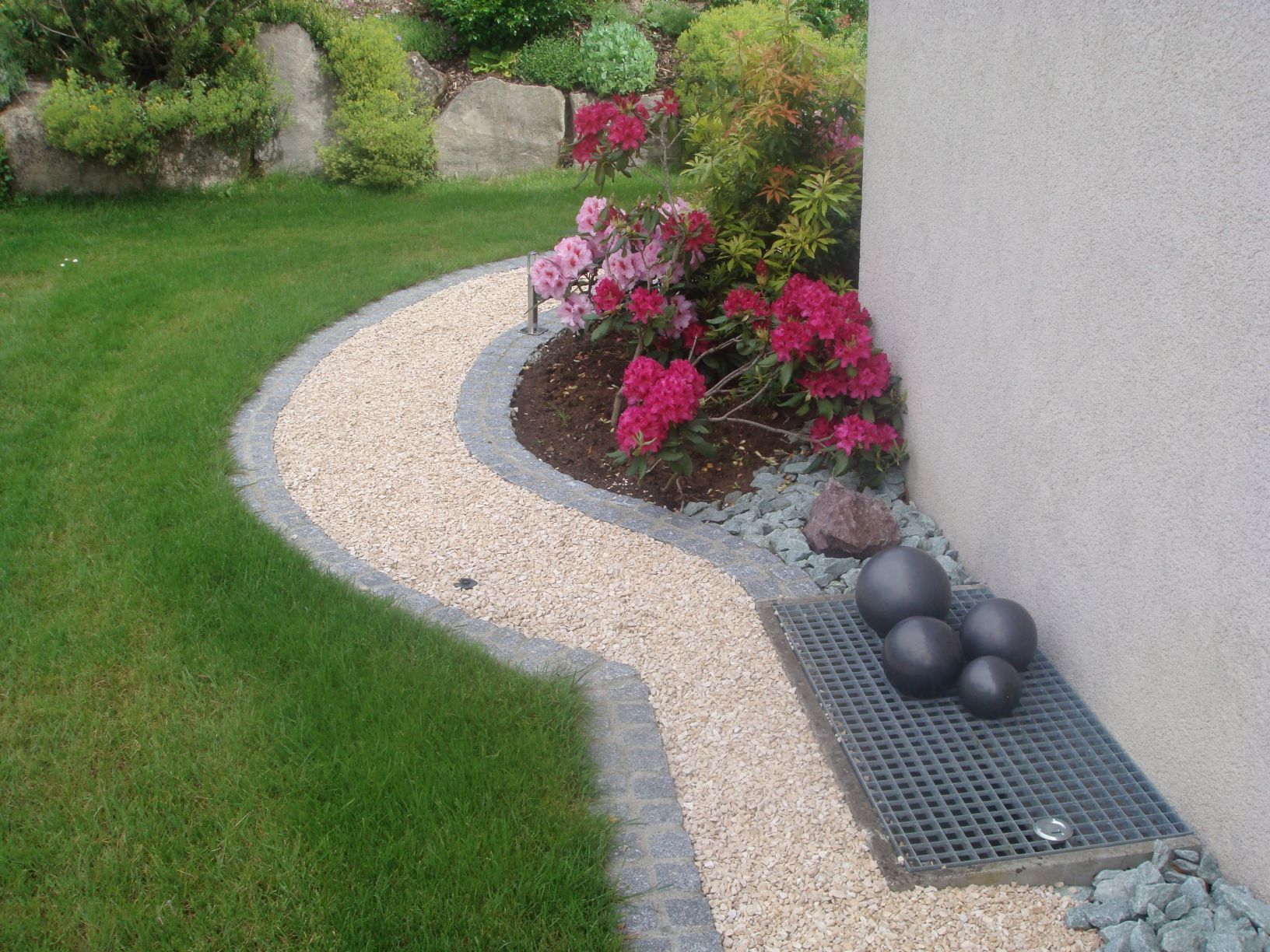 PLÄTZE, WEGE & SITZPLÄTZE | Dübendorf