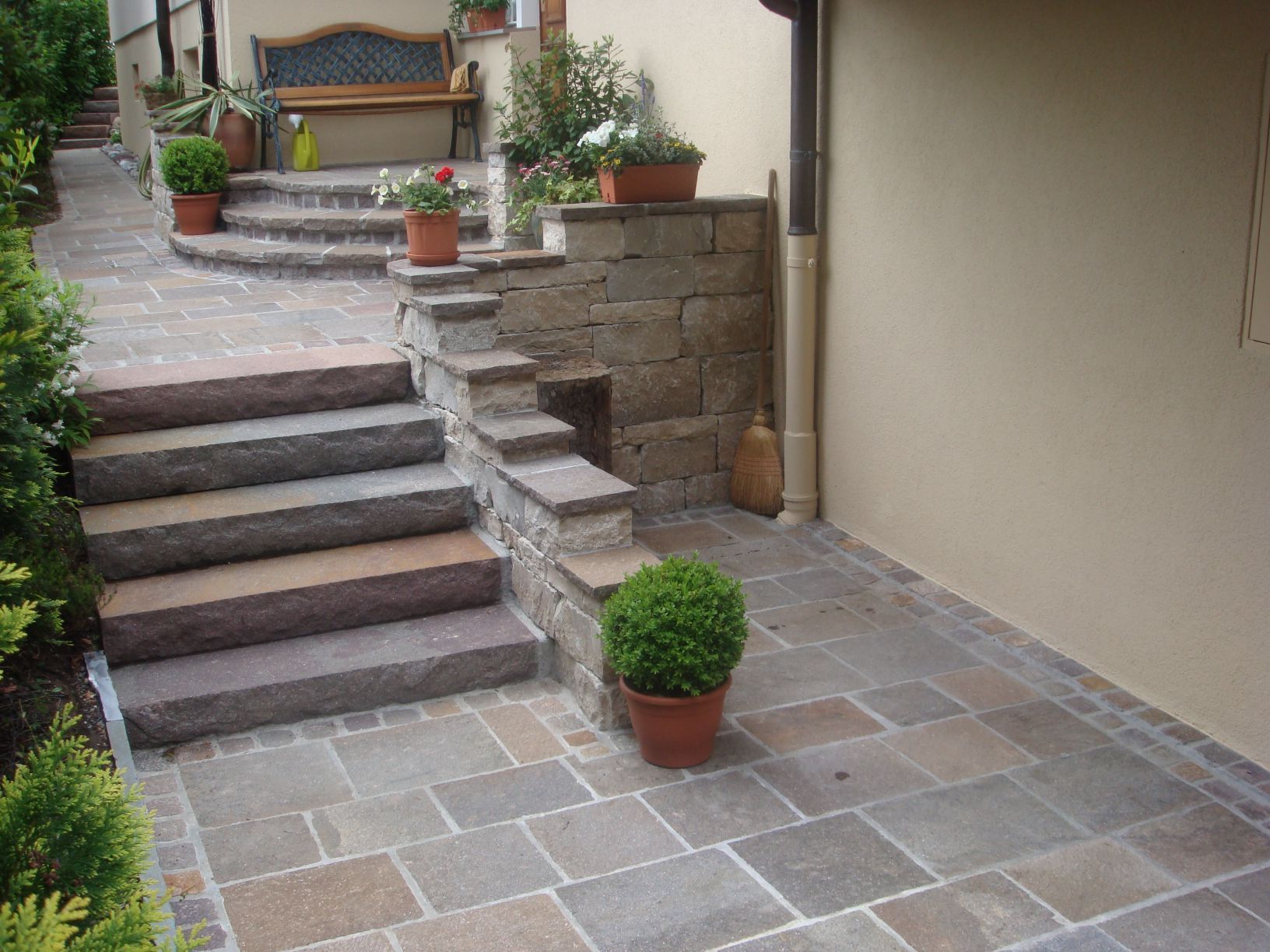 STEINGÄRTEN & TREPPEN |  Dübendorf