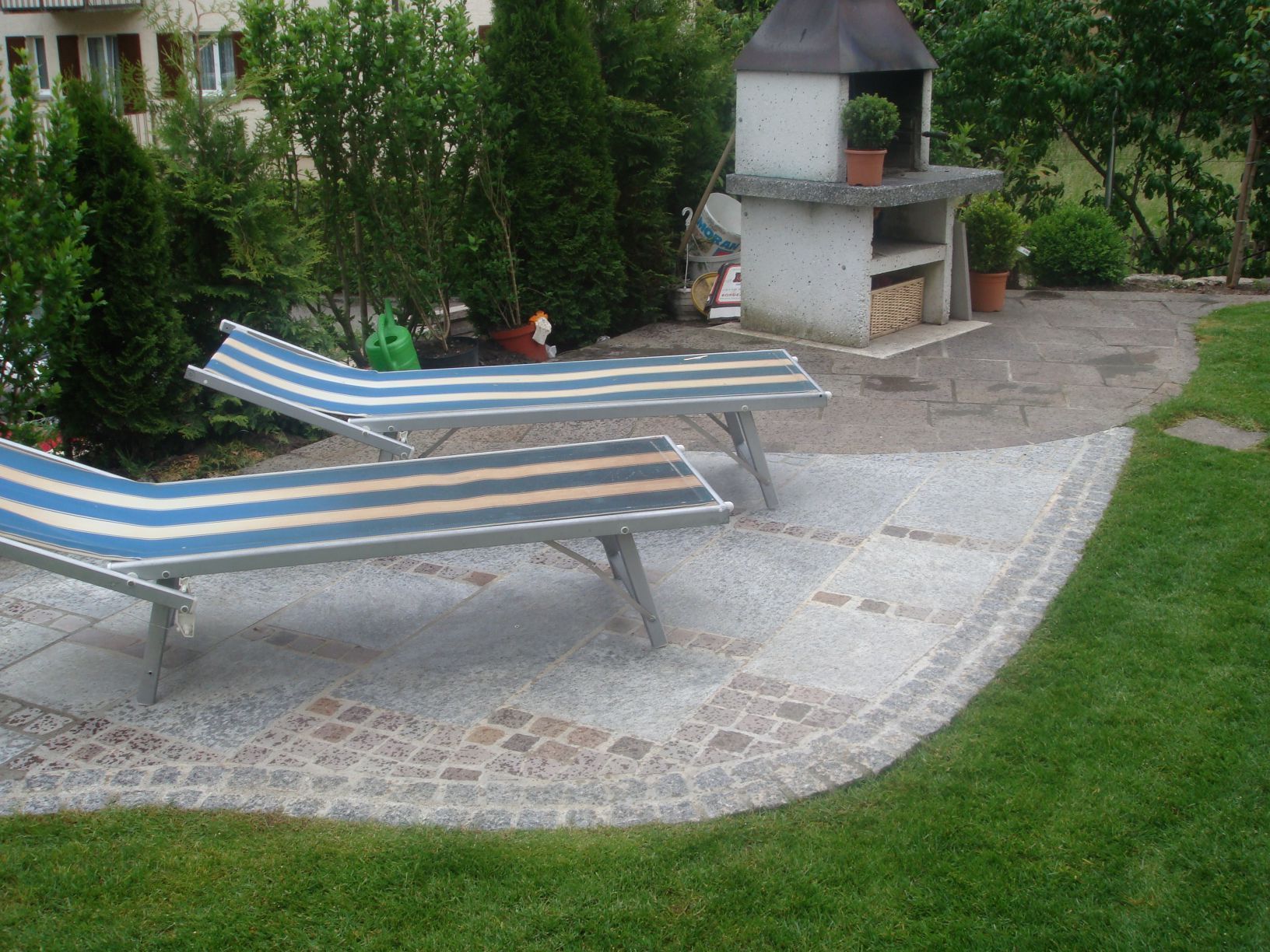 PLÄTZE, WEGE & SITZPLÄTZE | Dübendorf