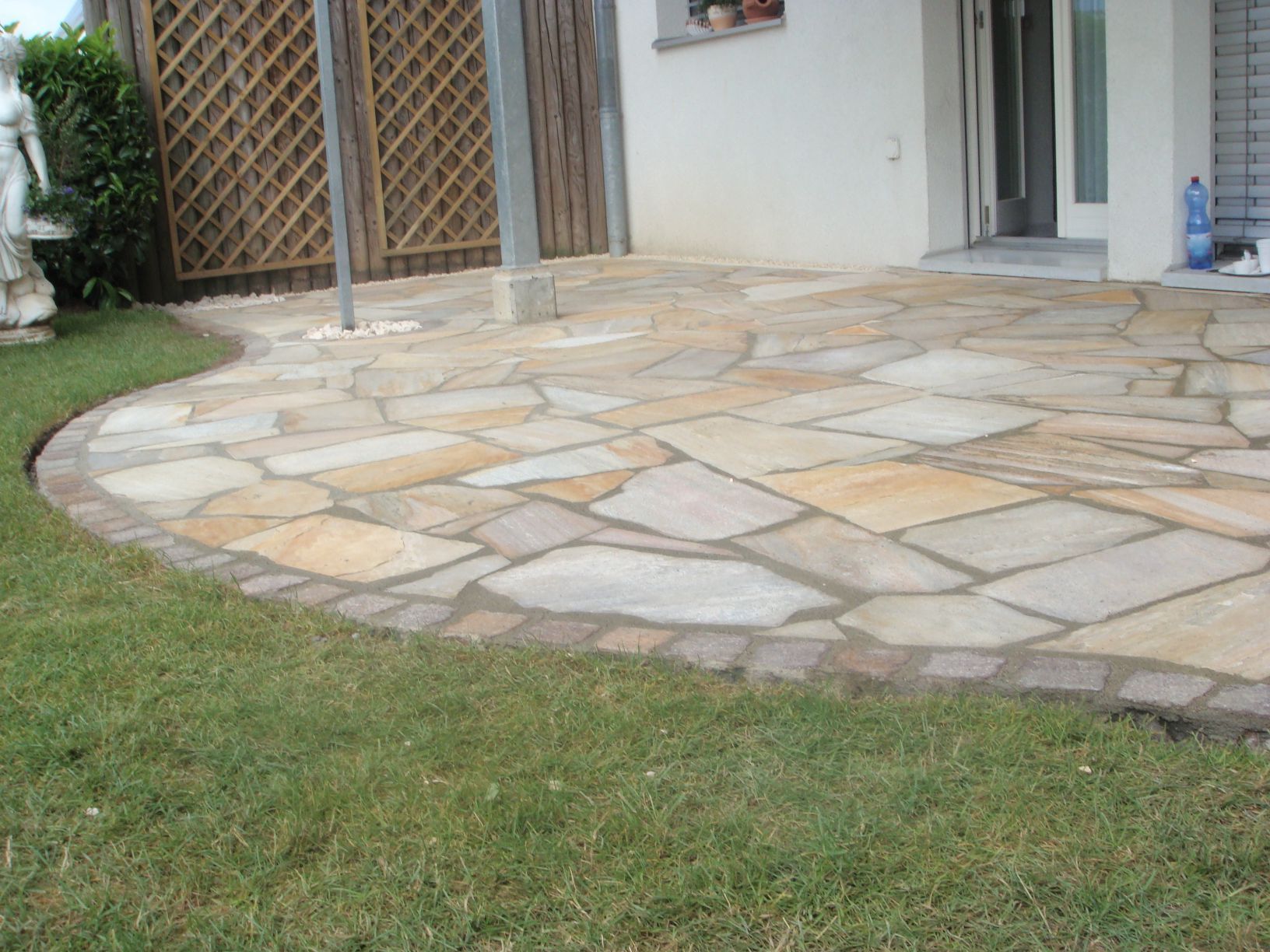 PLÄTZE, WEGE & SITZPLÄTZE | Dübendorf