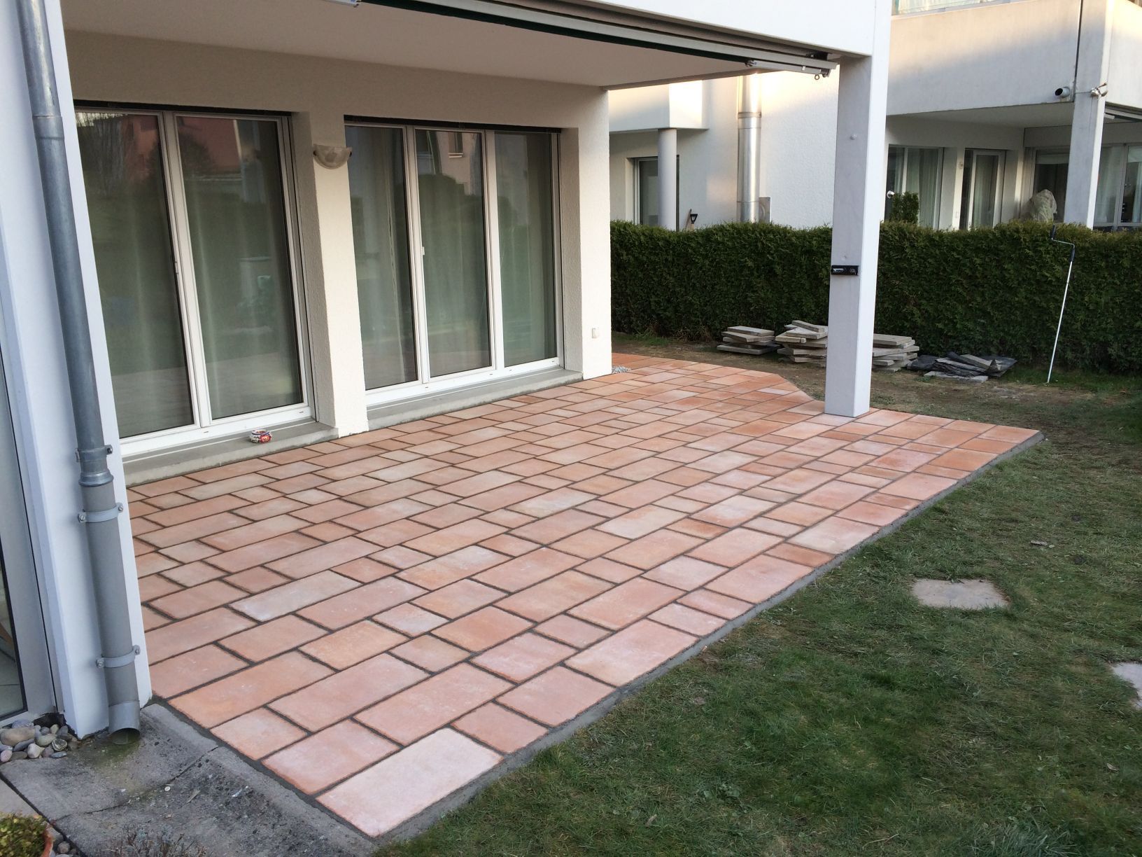 PLÄTZE, WEGE & SITZPLÄTZE | Dübendorf