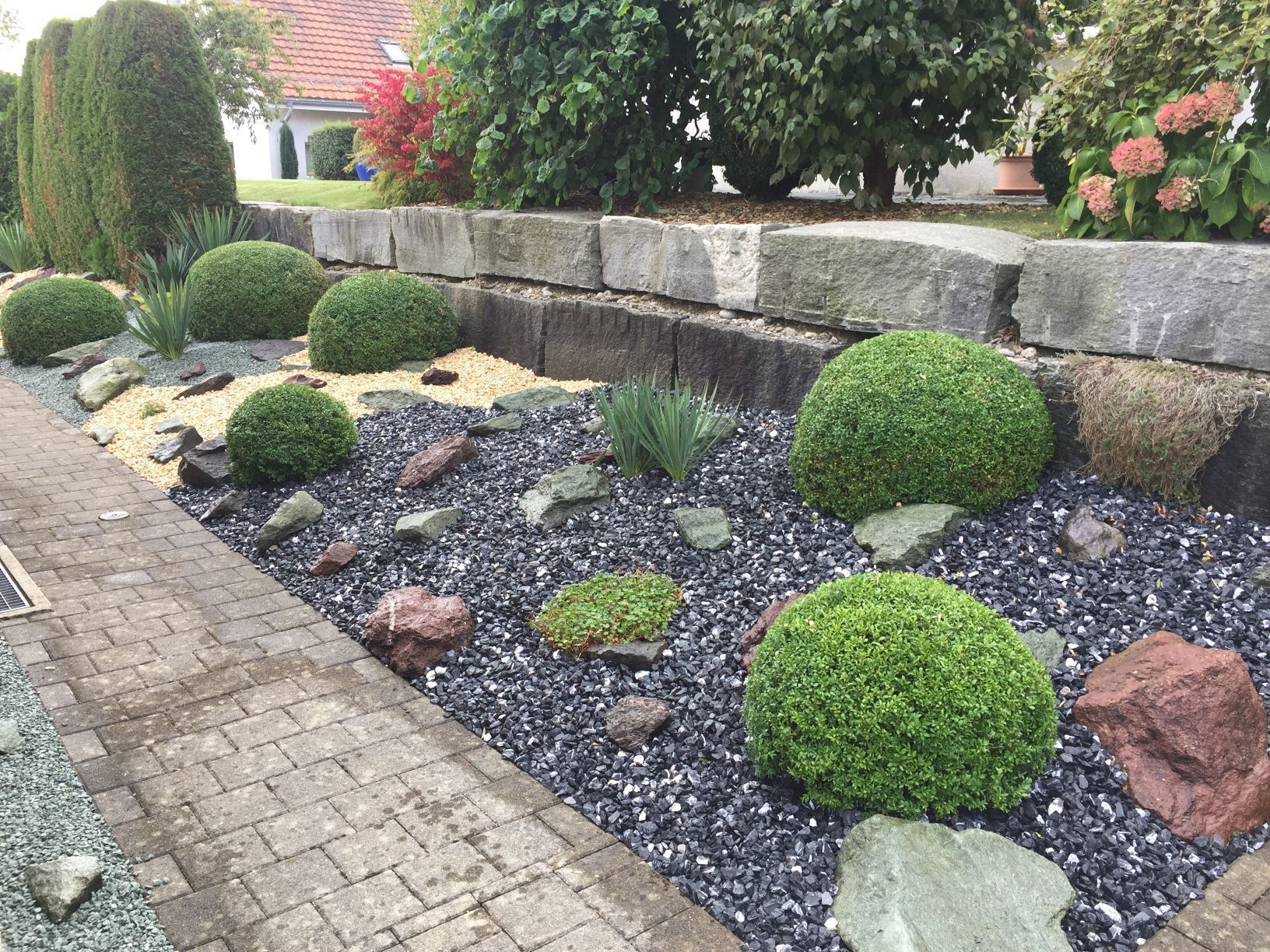 STEINGÄRTEN & TREPPEN |  Dübendorf