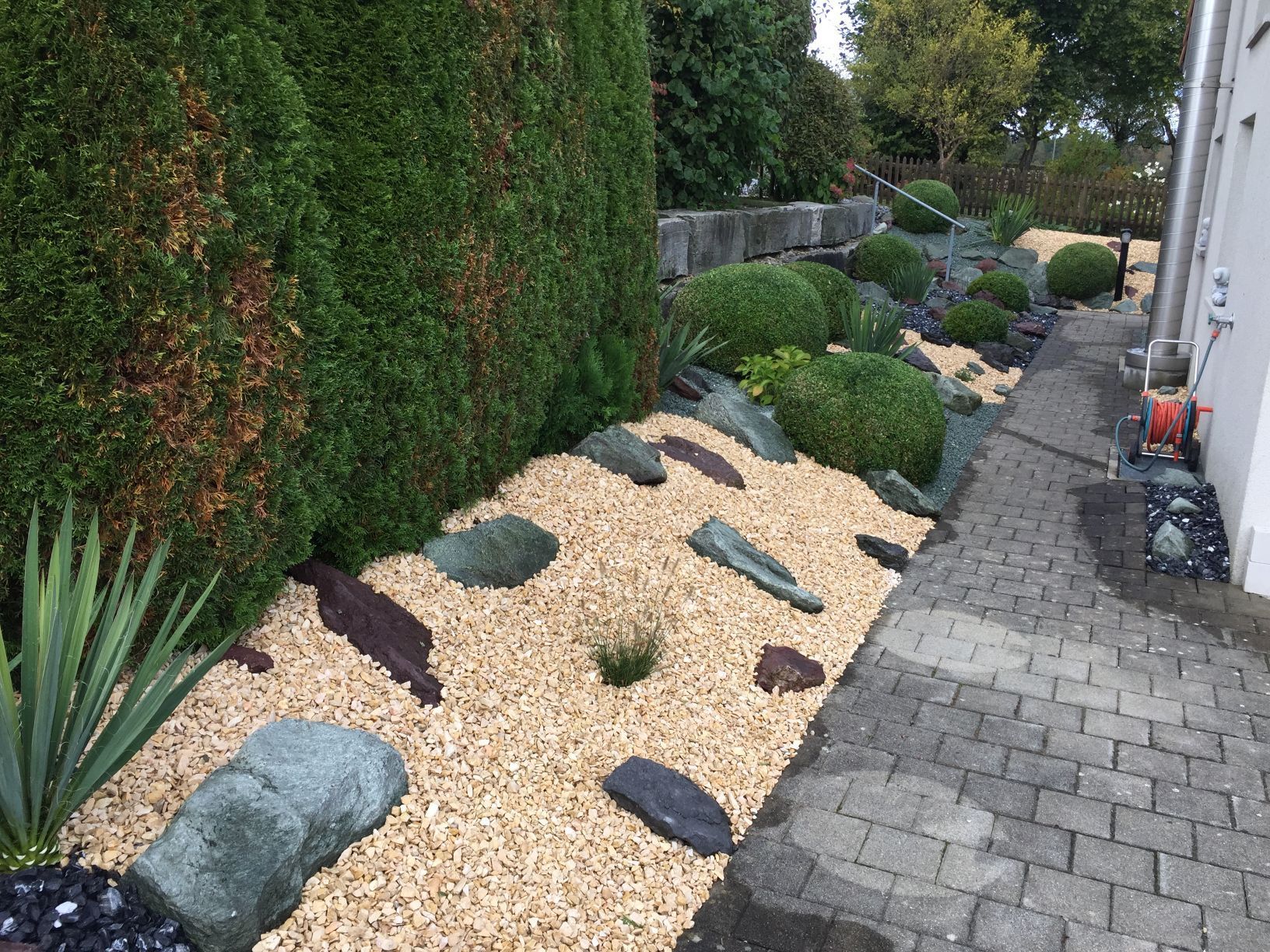 STEINGÄRTEN & TREPPEN |  Dübendorf