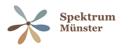 Logo für Spektrum Münster, mit einem blumenartigen Design in gedeckten Farben und Text auf der rechten Seite.