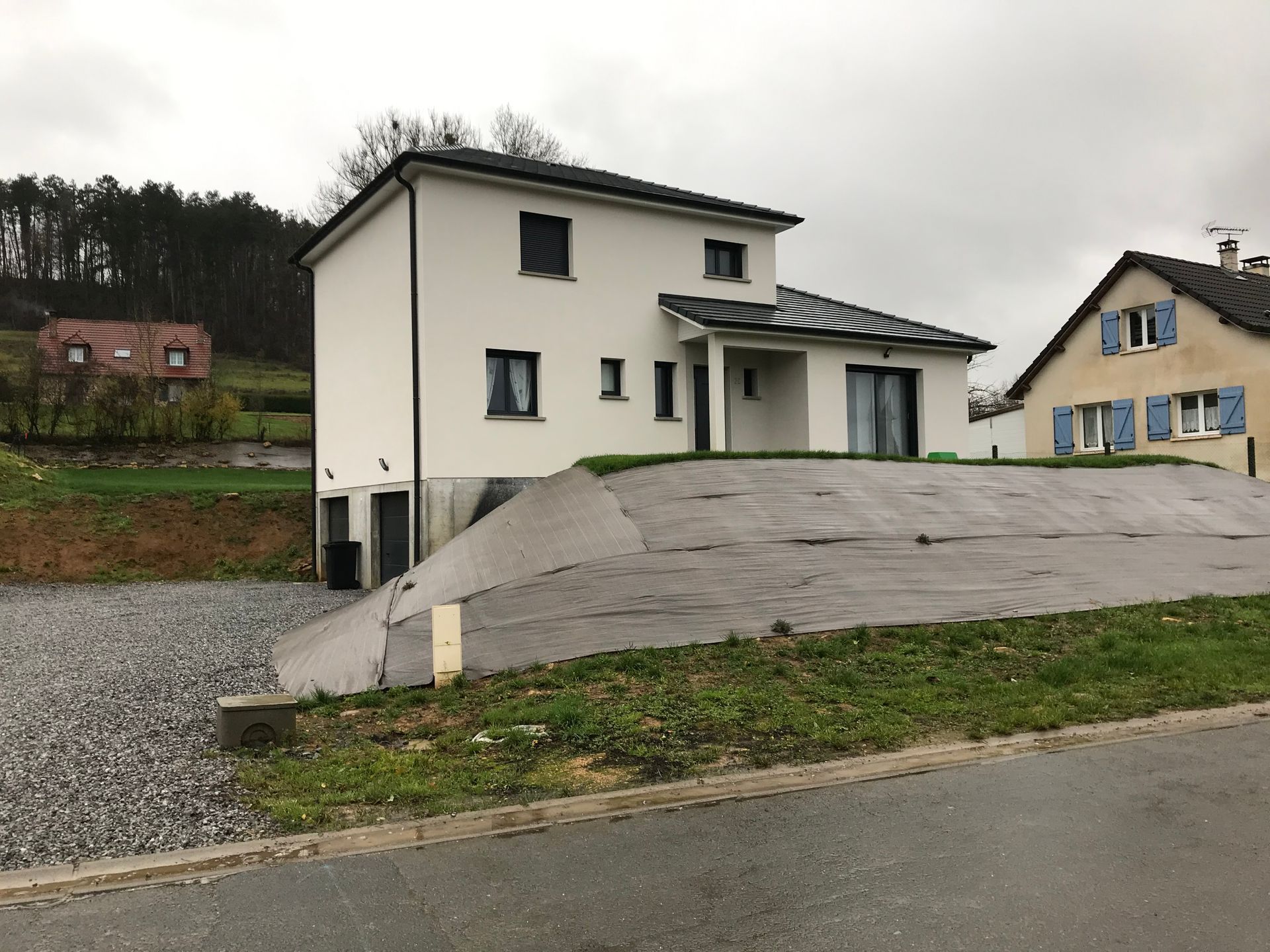 Maiosn contemporaine avec sous sol