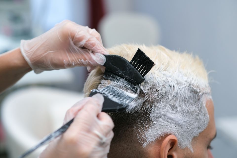 Friseur am Kuhsee – Mann beim Friseur