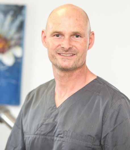 Zahnarzt Bernd L. van der Heyd von der VAN DER HEYD Zahnarztpraxis