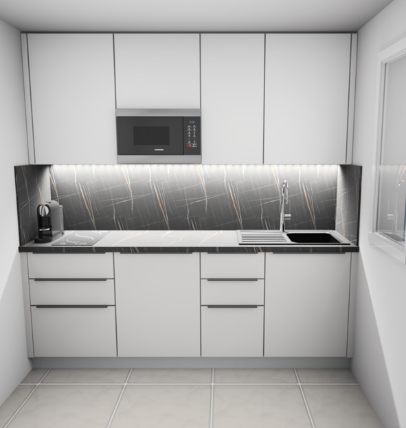 Cuisine blanche moderne avec micro-ondes, comptoir noir et dosseret foncé.