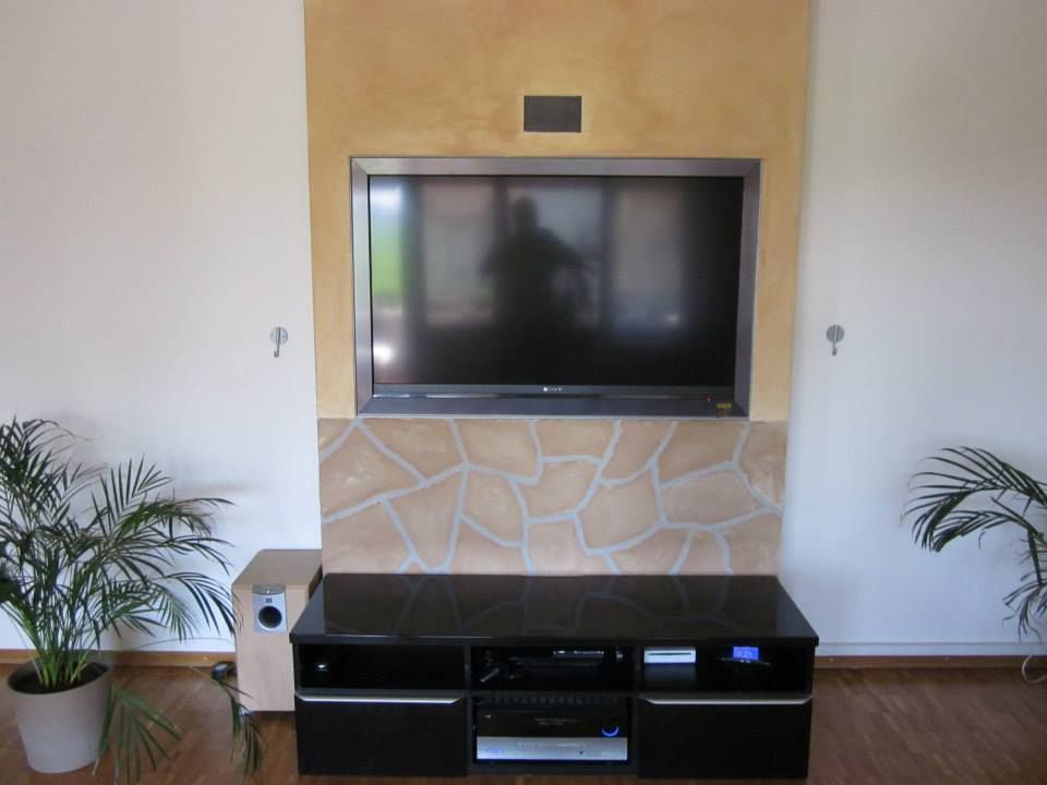 Trockenbauwand mit Natursteinimitat - DM Design Malerarbeiten